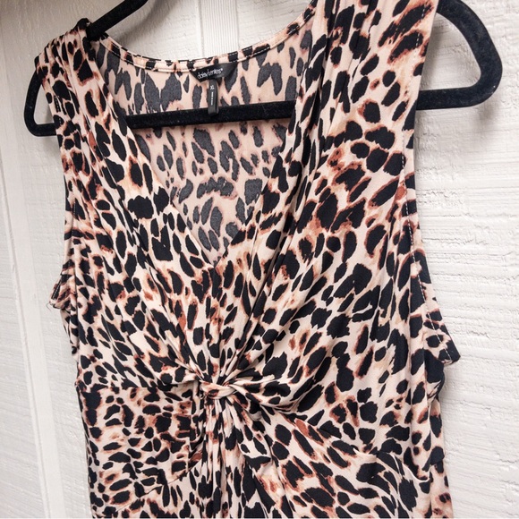 Daisy Fuentes Sleeveless Blouse - Picture 4 of 8